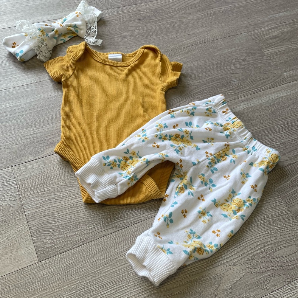 0-3m 3pc Baby Girl Outfit